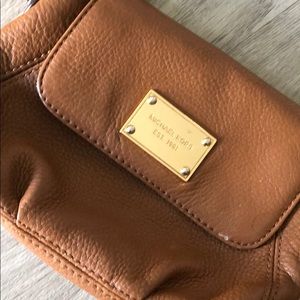 Michael kors crossbody bag